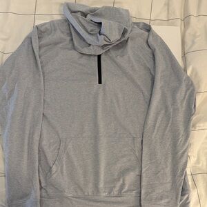 Vuori Men’s Light Heather Gray Hoodie quarter zip